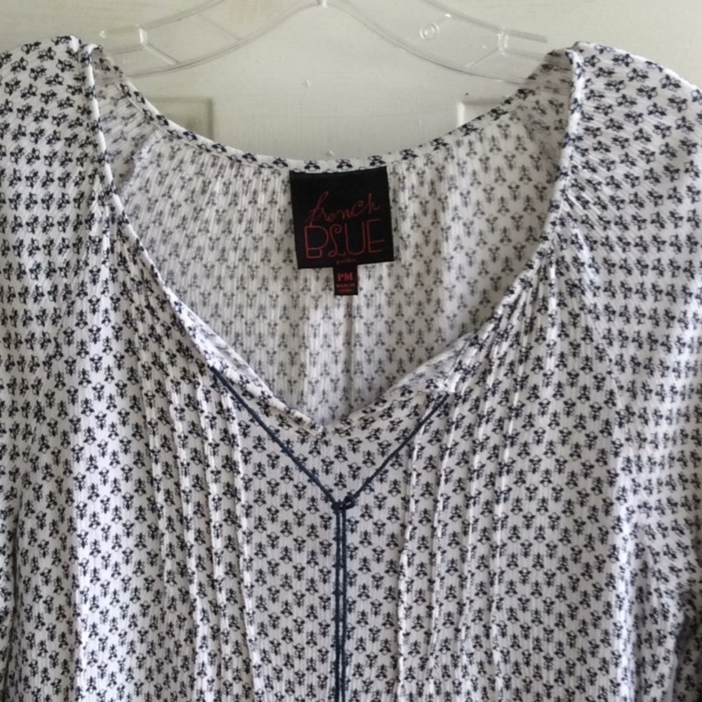 Top - Picture 3 of 4